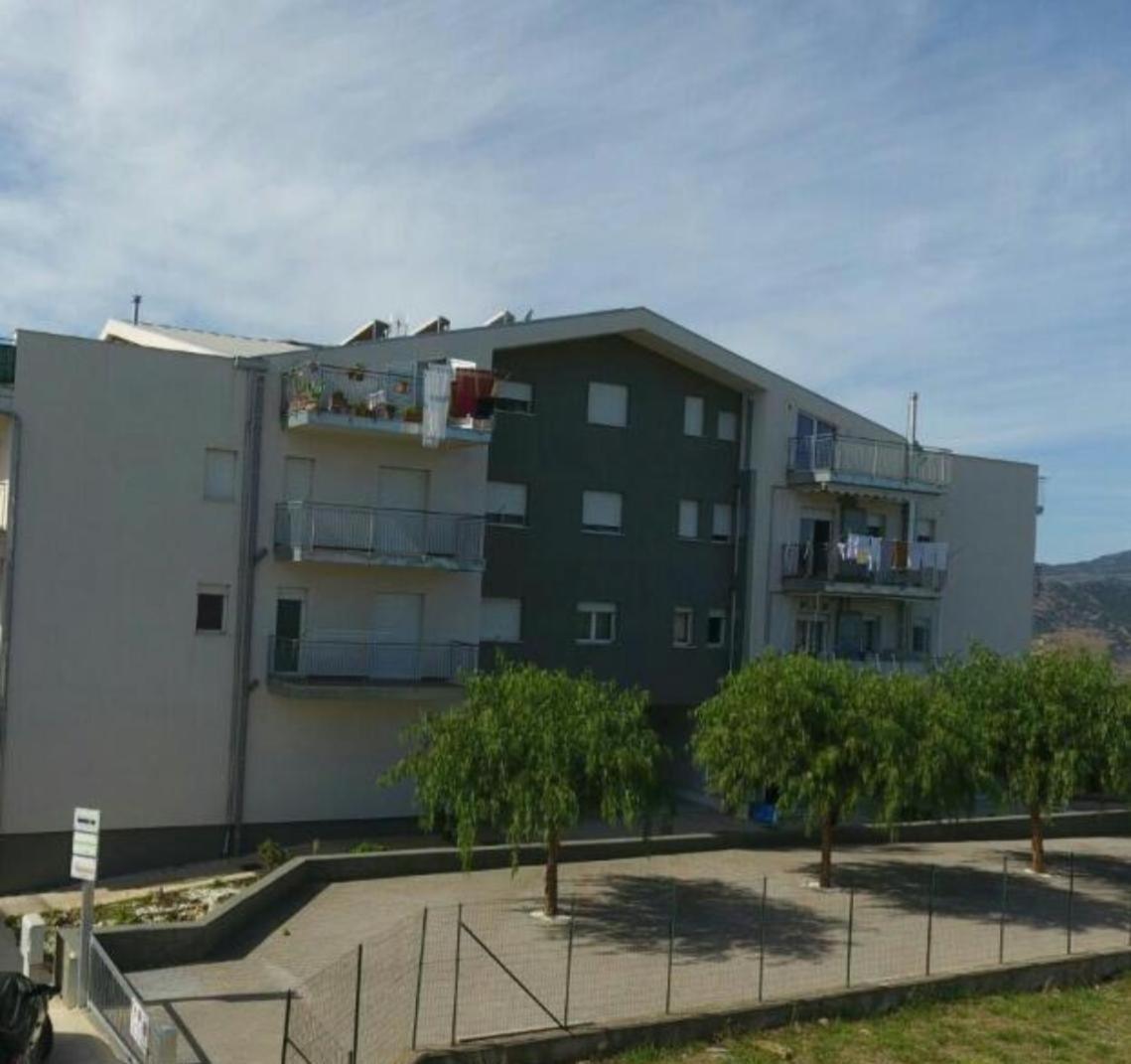 Casa Vacanza Helios Leonforte Exterior foto